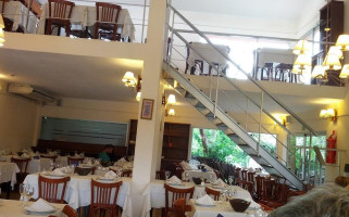 Pericich À l'intérieur