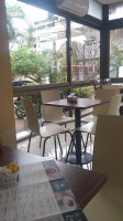 Heladeria Cremolatti inside