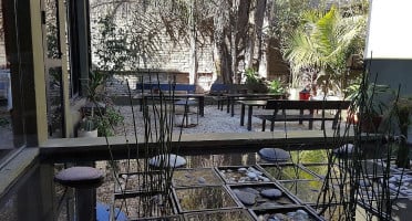 Rossita Restaurant Exterior