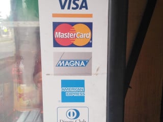 Comida Rápida Y Pollos A Las Brasas Rockers