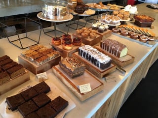 Mostrador Santa Teresita