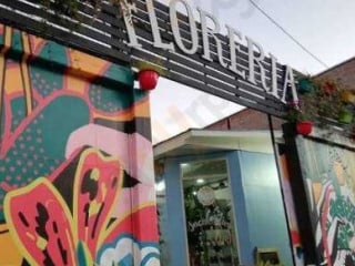 La Floreria Cafe