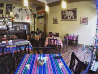 Taste Of India Cusco “cafe Carvalho”