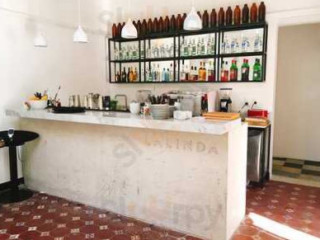 La Linda Panaderia Y Cafe