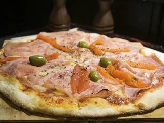 Todo Casero Pizzeria