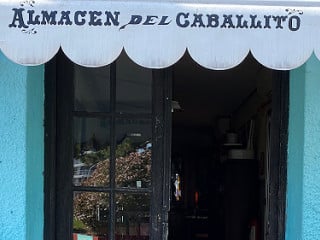 Almacén Del Caballito