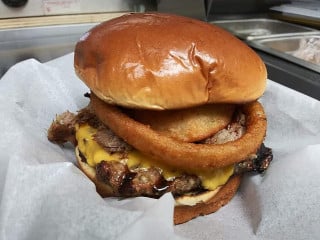 مطعم المملكة كبد