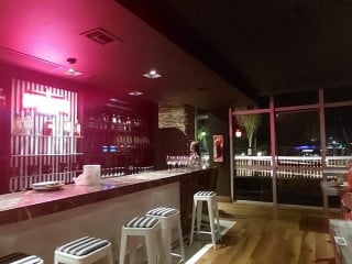 Roll And Rock Beach House