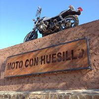 Moto Con Huesillo