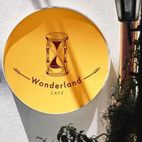 Wonderland CafÉ