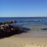 Rocco En Las Rocas Playa Corazones